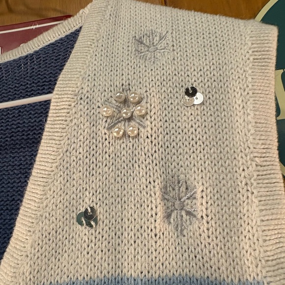 Holiday Editions Blue and White Snowman V-Neck Sweater Vest - Picture 2 of 12